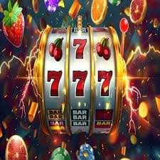 shan star game VIP Live Casino High Limit Table — Baccarat နှင့် Roulette ကစားနေသောမြင်ကွင်း